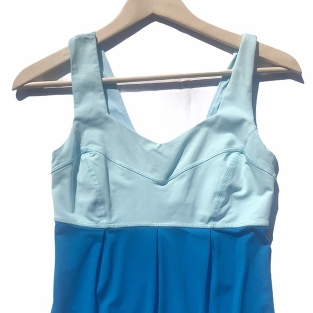 Lululemon Run: Tame Me Tank Beach Blanket Blue - Picture 4 of 12